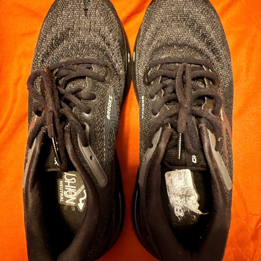 Brooks Women’s Charcoal Athletic Shoes